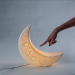 Immagine di LAMPADA IN PORCELLANA MY TINY MOON CM. 36.9x10x33